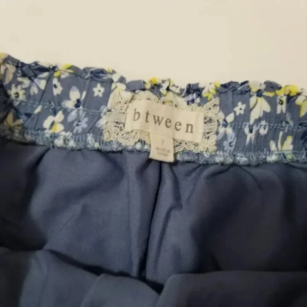 🔴 Btween little girl floral mini skirt size 7 (F21)